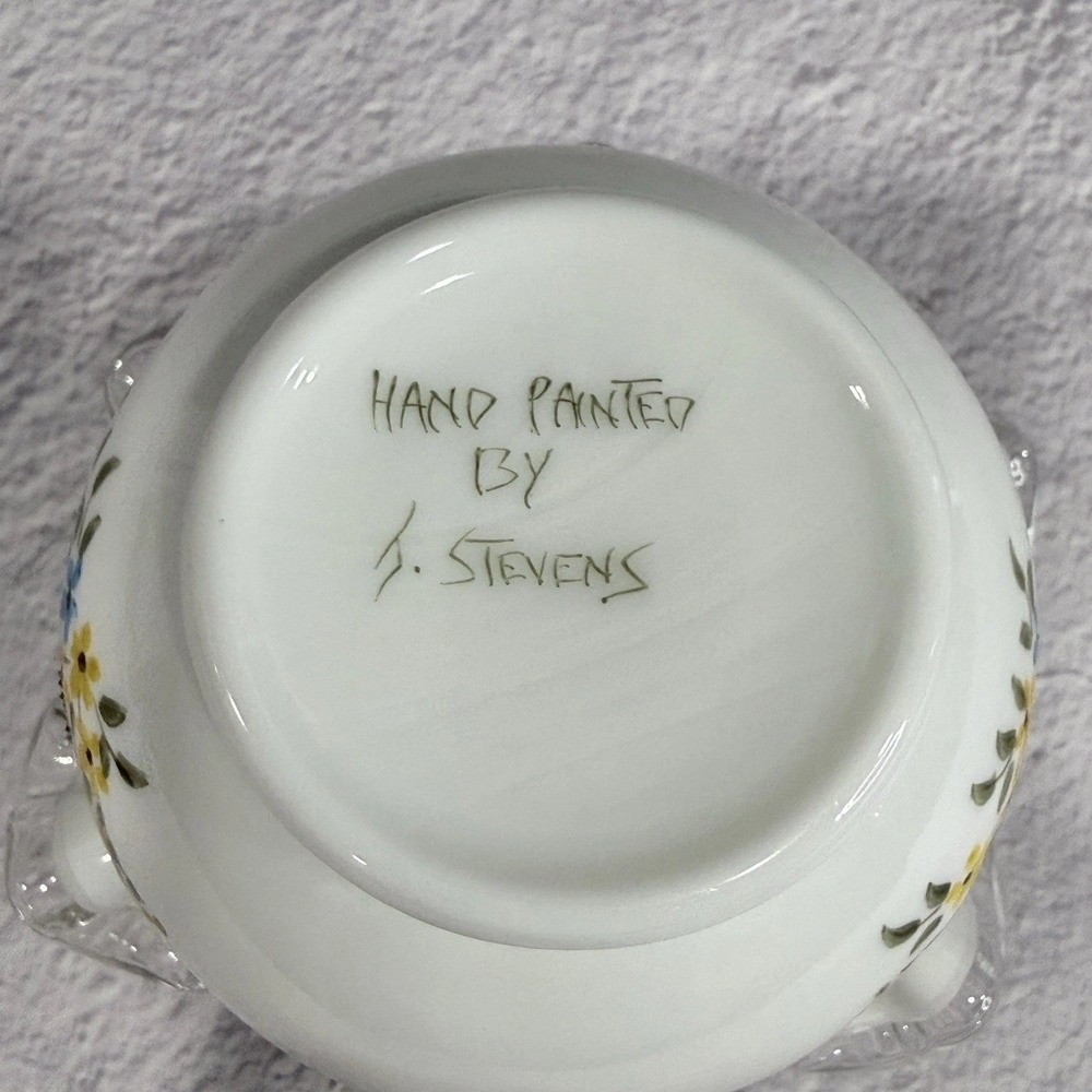Fenton Silver Crest Vase 4" Hand Painted Blue Yellow Butterflies Signed VTG‎ - Picture 6 of 12